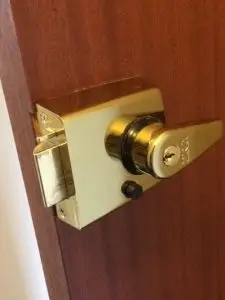 high security nightlatch 