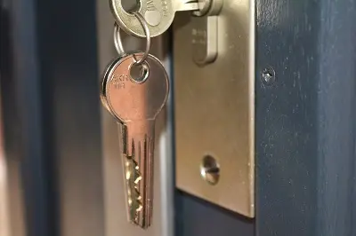 locks and home insurance